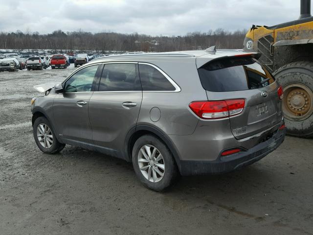 5XYPGDA3XGG060432 - 2016 KIA SORENTO LX GRAY photo 3