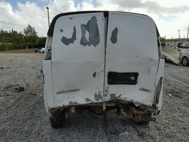 1GTHG39U351912693 - 2005 GMC SAVANA G35 WHITE photo 9