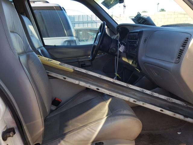 1FMZU32E6WZA49273 - 1998 FORD EXPLORER WHITE photo 5