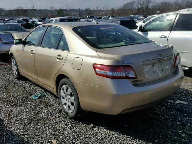 4T1BF3EK6BU692677 - 2011 TOYOTA CAMRY BASE GOLD photo 3