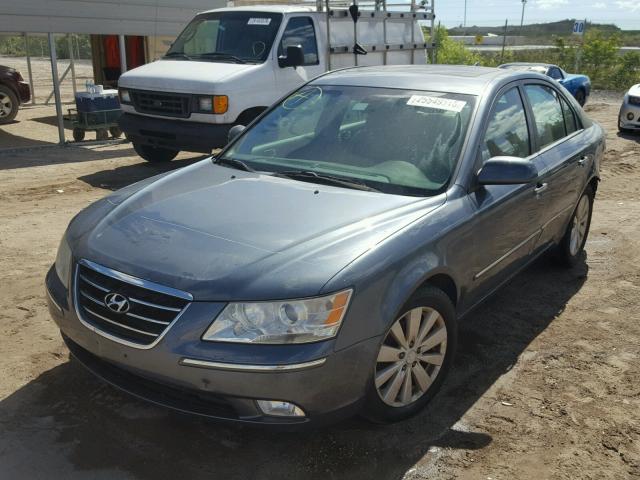 5NPEU46F39H517743 - 2009 HYUNDAI SONATA SE BLUE photo 2