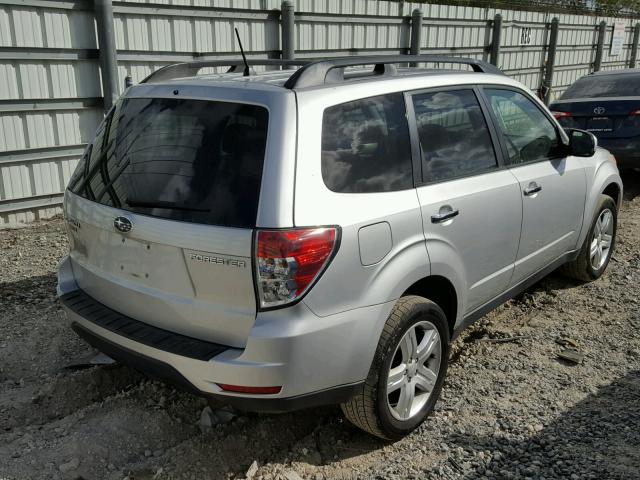 JF2SH63669H759255 - 2009 SUBARU FORESTER 2 SILVER photo 4