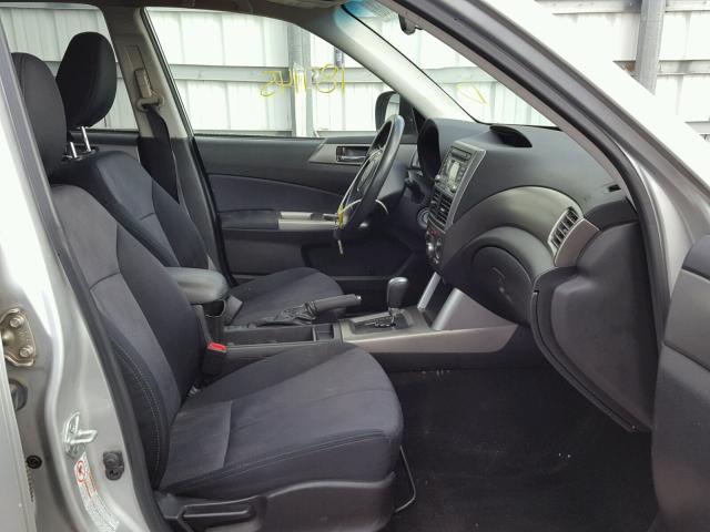 JF2SH63669H759255 - 2009 SUBARU FORESTER 2 SILVER photo 5