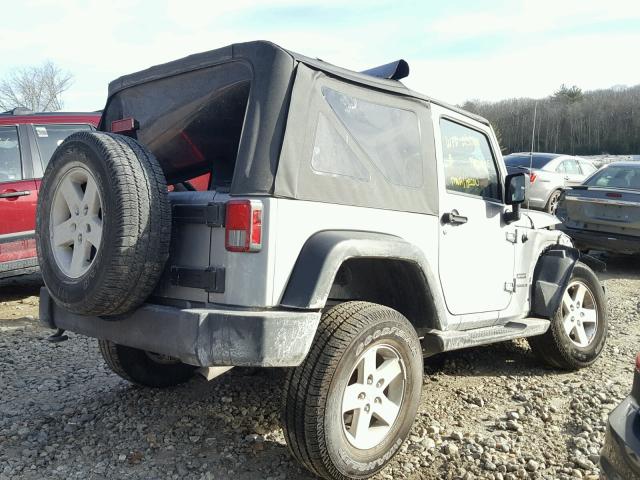 1C4AJWAG5EL252249 - 2014 JEEP WRANGLER S GRAY photo 4