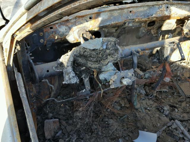 4T1BF32K22U032379 - 2002 TOYOTA CAMRY LE BURN photo 8