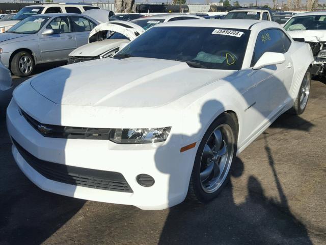 2G1FA1E31F9299053 - 2015 CHEVROLET CAMARO LS WHITE photo 2