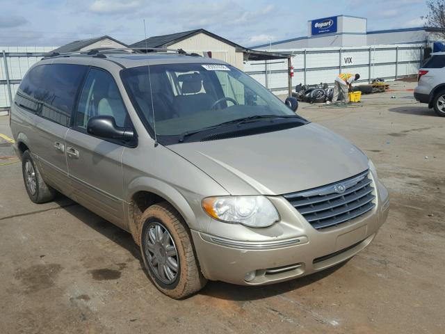 2C4GP64L05R594376 - 2005 CHRYSLER TOWN & COU GOLD photo 1