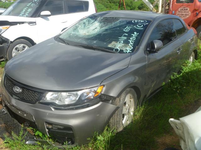 KNAFU6A21B5395360 - 2011 KIA FORTE EX GRAY photo 2