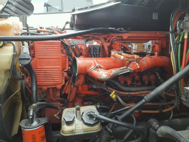 1FUJGLBG4BSAW4380 - 2011 FREIGHTLINER CASCADIA 1 BROWN photo 7