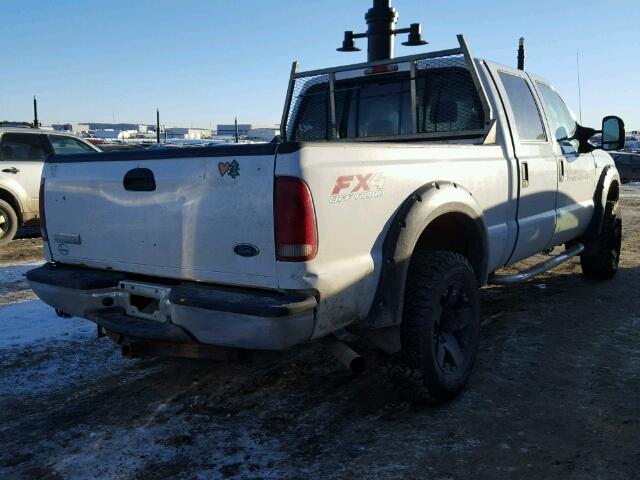 1FTSW21595EC94957 - 2005 FORD F250 SUPER WHITE photo 4