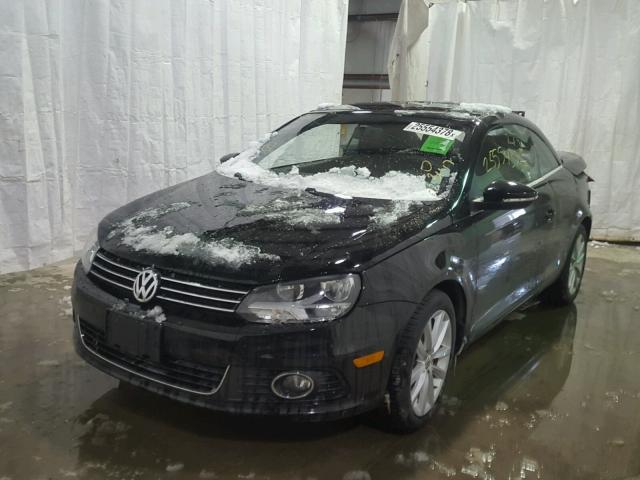 WVWBW7AHXCV000972 - 2012 VOLKSWAGEN EOS KOMFOR BLACK photo 2