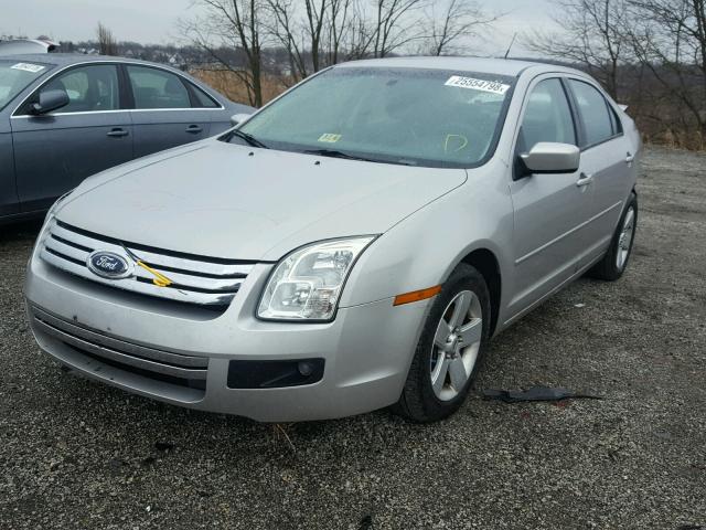 3FAHP07Z78R231840 - 2008 FORD FUSION SE SILVER photo 2