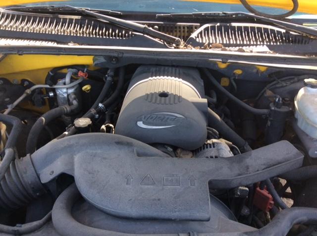 3GNEC13T73G330024 - 2003 CHEVROLET AVALANCHE YELLOW photo 10