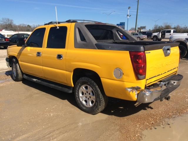 3GNEC13T73G330024 - 2003 CHEVROLET AVALANCHE YELLOW photo 3