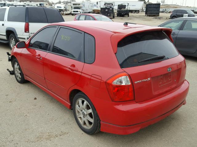 KNAFE161055072289 - 2005 KIA SPECTRA5 RED photo 3