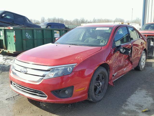 3FAHP0HA1AR392375 - 2010 FORD FUSION SE RED photo 2