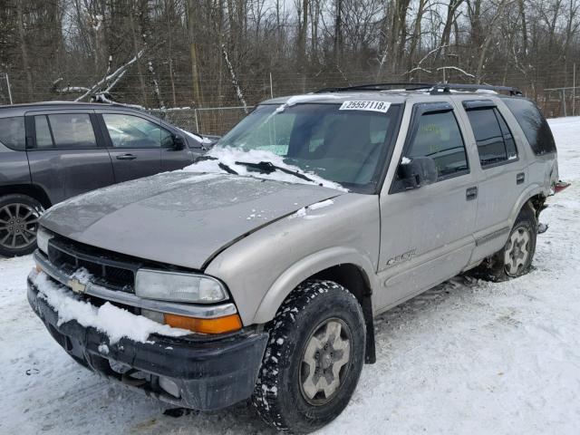 1GNDT13X54K151196 - 2004 CHEVROLET BLAZER SILVER photo 2