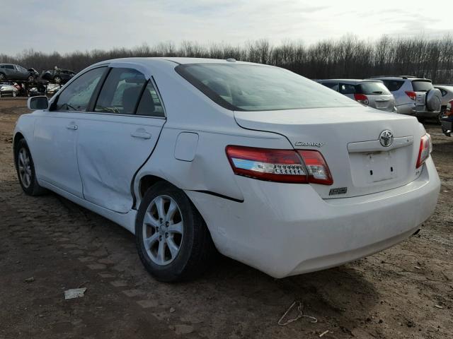 4T1BF3EK6AU510880 - 2010 TOYOTA CAMRY BASE WHITE photo 3