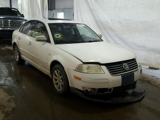 WVWTH63B62P129330 - 2002 VOLKSWAGEN PASSAT GLX WHITE photo 1