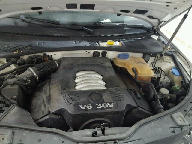 WVWTH63B62P129330 - 2002 VOLKSWAGEN PASSAT GLX 白色 照片 7