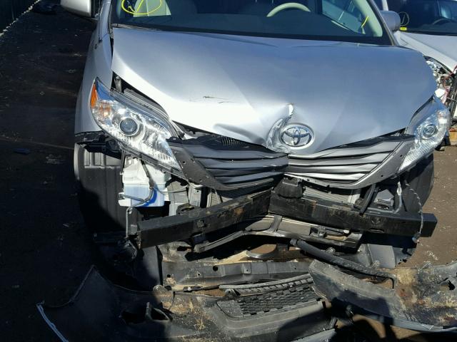 5TDYK3DC3ES416325 - 2014 TOYOTA SIENNA XLE SILVER photo 7