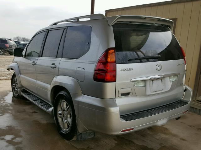 JTJBT20X860118697 - 2006 LEXUS GX 470 SILVER photo 3