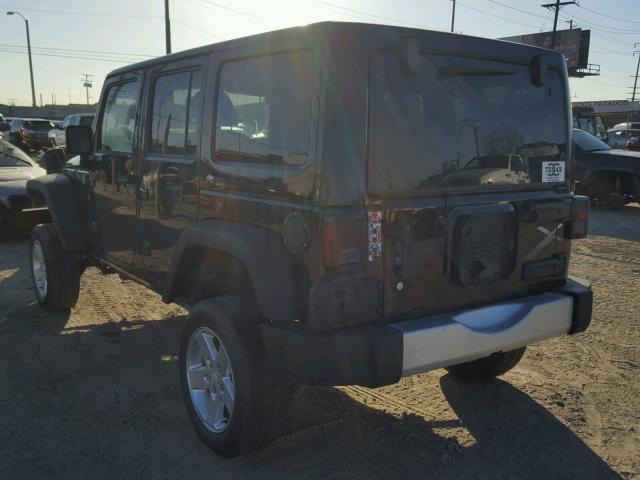 1C4HJWEG4FL638851 - 2015 JEEP WRANGLER U BLACK photo 3