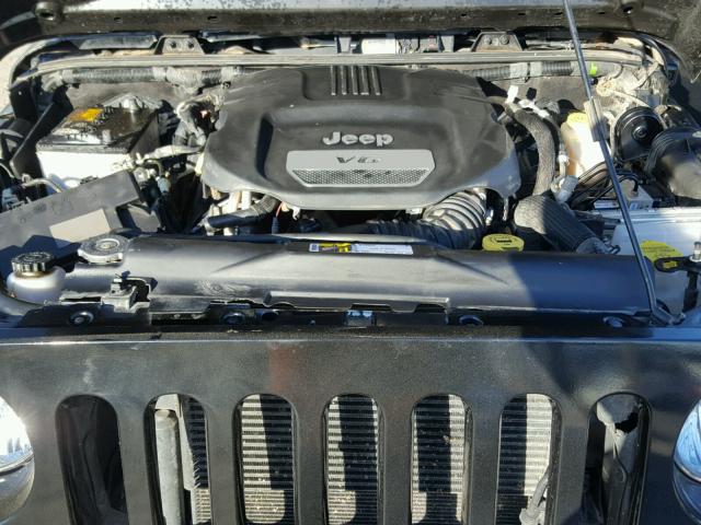 1C4HJWEG4FL638851 - 2015 JEEP WRANGLER U BLACK photo 7