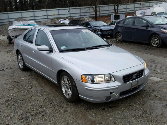 YV1RS592952473307 - 2005 VOLVO S60 2.5T SILVER photo 1