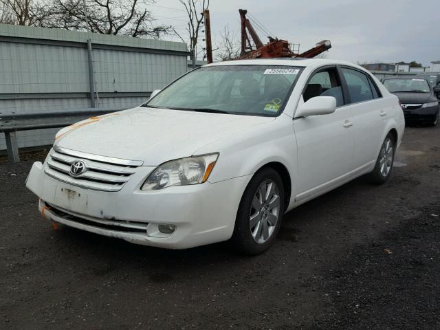 4T1BK36B87U240067 - 2007 TOYOTA AVALON XL WHITE photo 2