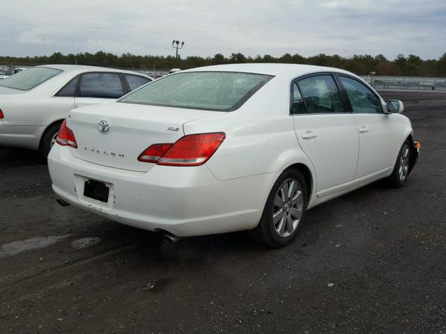 4T1BK36B87U240067 - 2007 TOYOTA AVALON XL WHITE photo 4