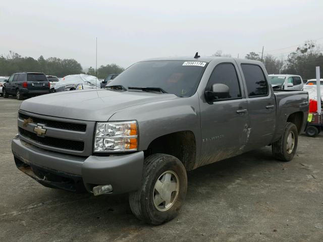 2GCEK13M371578158 - 2007 CHEVROLET SILVERADO GRAY photo 2