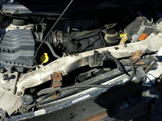 1D4GP24313B209754 - 2003 DODGE GRAND CARA WHITE photo 7