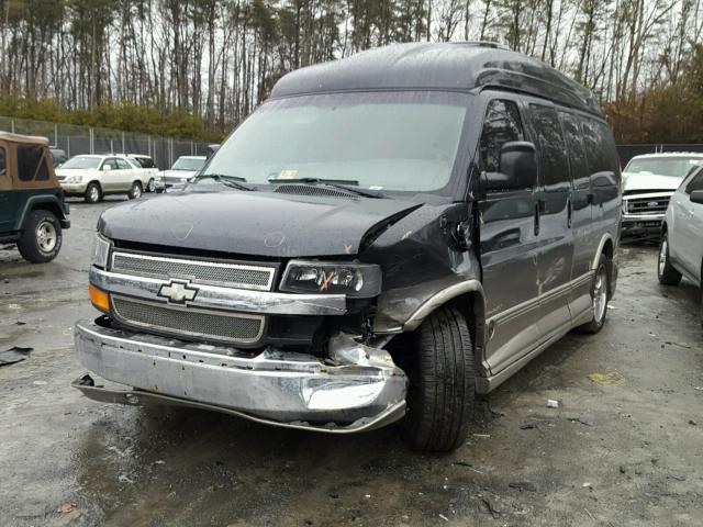 1GBFH15T451242288 - 2005 CHEVROLET EXPRESS G1 SILVER photo 2