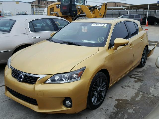 JTHKD5BH2C2049253 - 2012 LEXUS CT 200 GOLD photo 2