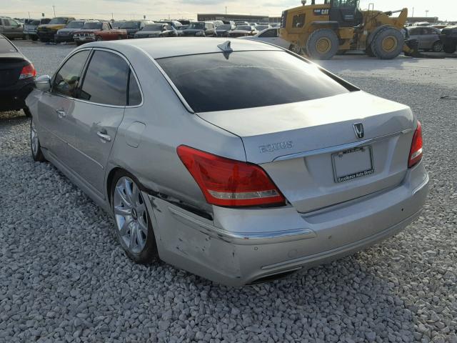 KMHGH4JF7BU042349 - 2011 HYUNDAI EQUUS SIGN GRAY photo 3