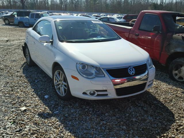 WVWFA71F68V015541 - 2008 VOLKSWAGEN EOS LUX WHITE photo 1