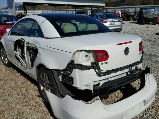 WVWFA71F68V015541 - 2008 VOLKSWAGEN EOS LUX 白色 照片 9