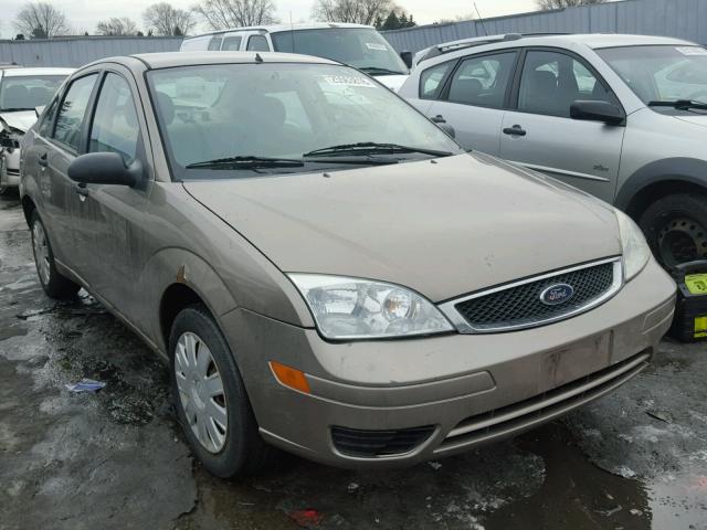 1FAFP34N95W162510 - 2005 FORD FOCUS ZX4 TAN photo 1