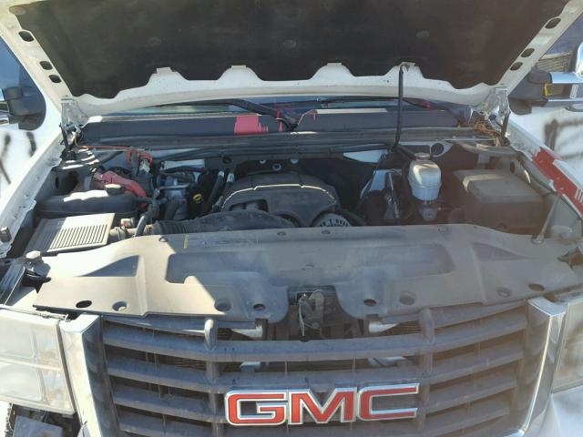 1GTHK23K77F537008 - 2007 GMC SIERRA K25 WHITE photo 7