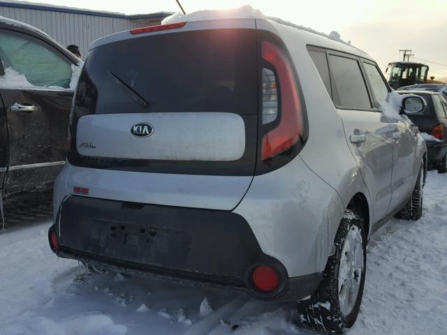 KNDJN2A25F7805641 - 2015 KIA SOUL SILVER photo 4