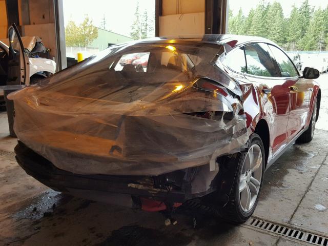 5YJSA1DP2DFP12942 - 2013 TESLA MODEL S RED photo 4