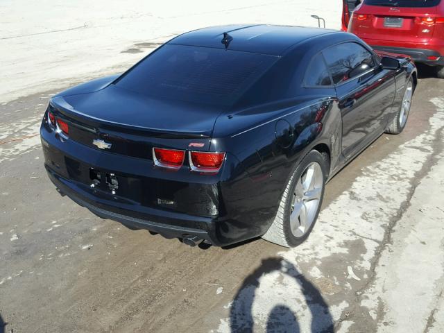 2G1FB1E33D9113720 - 2013 CHEVROLET CAMARO LT BLACK photo 4