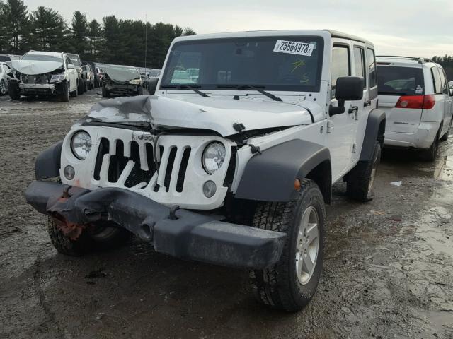 1C4BJWDG1FL521901 - 2015 JEEP WRANGLER U WHITE photo 2