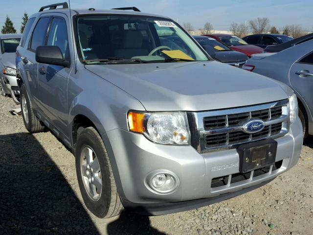 1FMCU0D74AKC03242 - 2010 FORD ESCAPE XLT SILVER photo 1