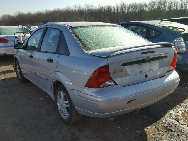 1FAFP34361W222011 - 2001 FORD FOCUS SE SILVER photo 3