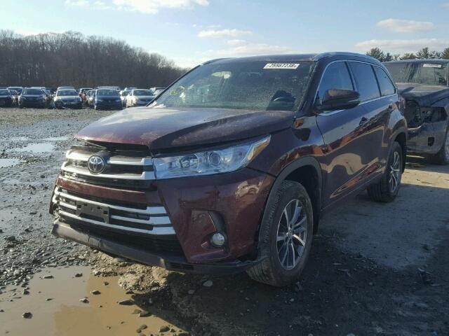 5TDJZRFH3HS397045 - 2017 TOYOTA HIGHLANDER MAROON photo 2