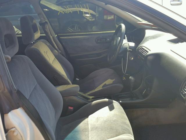 JH4DB7653VS003945 - 1997 ACURA INTEGRA LS WHITE photo 5