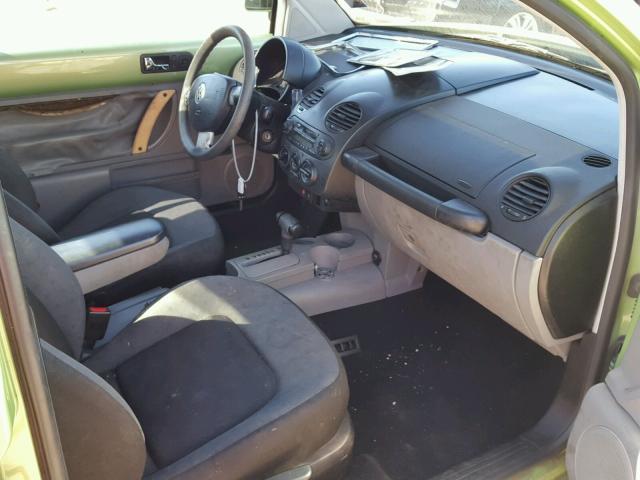 3VWCC21C9YM455735 - 2000 VOLKSWAGEN NEW BEETLE 绿色 照片 5