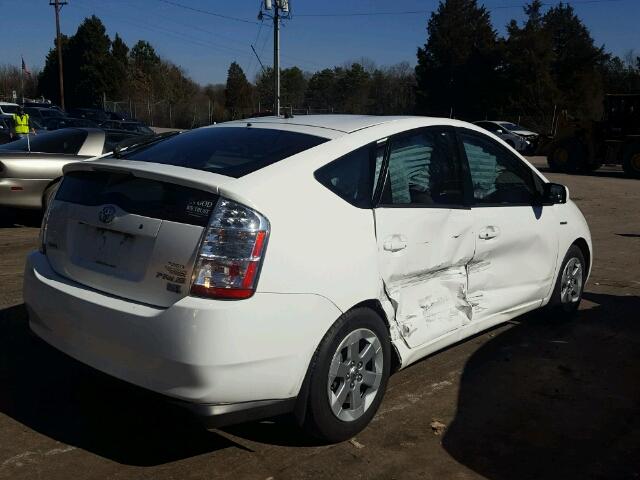 JTDKB20U473289801 - 2007 TOYOTA PRIUS WHITE photo 4